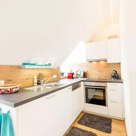 Daire Grosse Dachgeschosswohnung Im Herzen Von