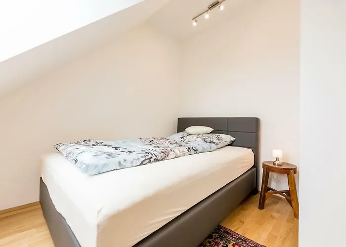 Appartement Grosse Dachgeschosswohnung Im Herzen Von *